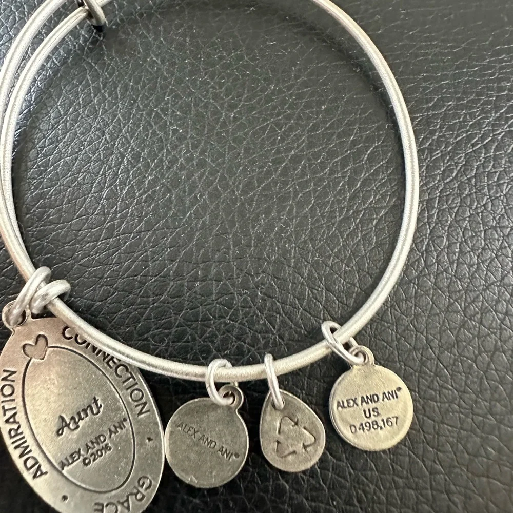 Brand new Alex and Ani bracelet in silver - Picture 6 of 6